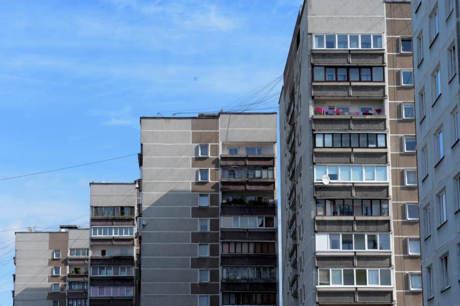 Полезно знать: незаконное остекление балконов и удаленное собрание жильцов