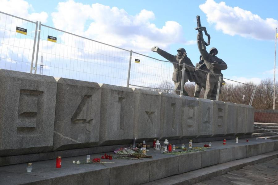 «Русский союз Латвии» угрожает войной в случае сноса Памятника победы - NRA