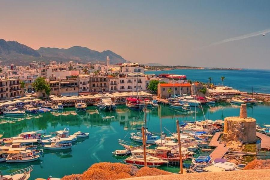 Власти Кипра изменили правила въезда в страну для туристов