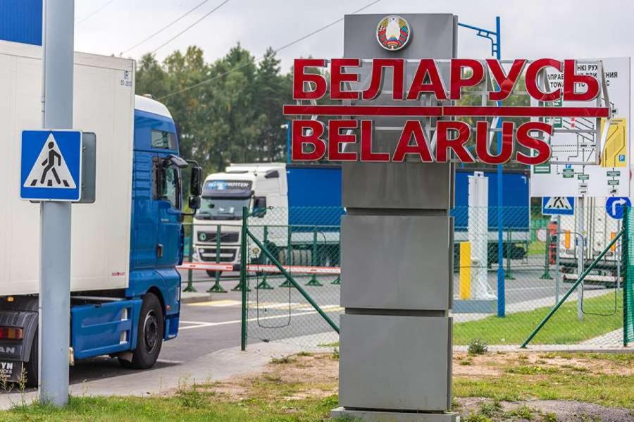 Шопинг–тур по–мински: надо ли использовать «безвиз» с Беларусью?