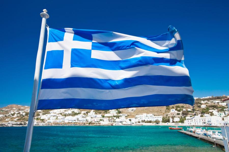 Греция отменяет антиковидные ограничения на все лето
