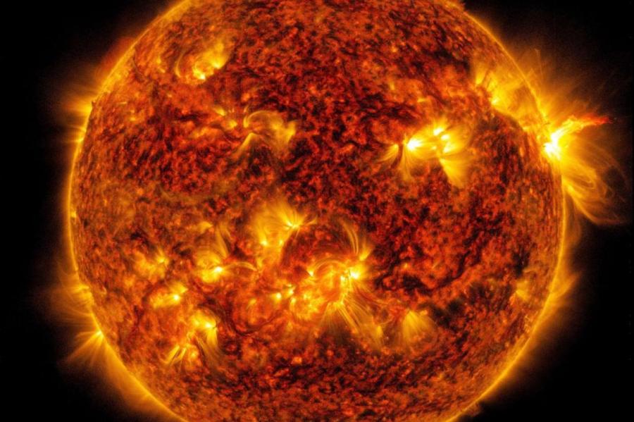 На Солнце произошла мощная солнечная вспышка X-класса