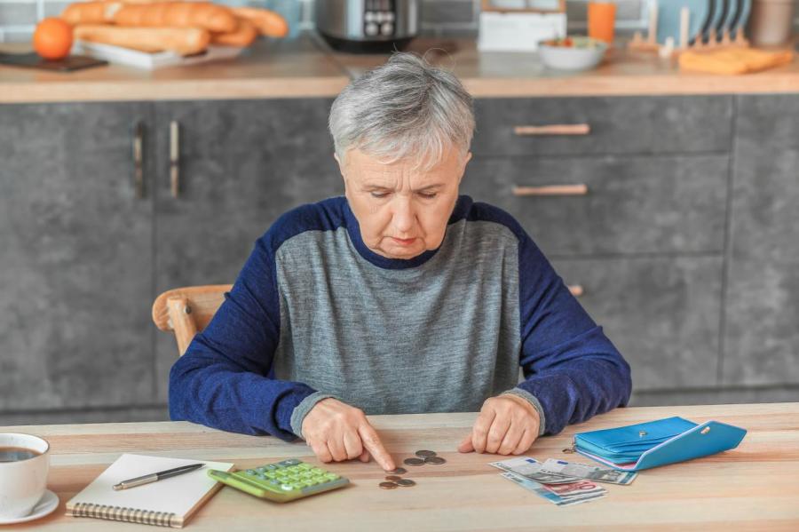 Проживающим в Риге русским пенсионерам может понадобиться помощь - Стакис