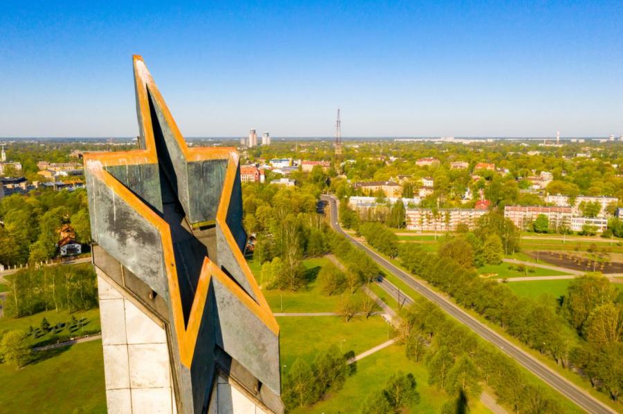 Через две недели может стартовать снос памятника Освободителям Риги