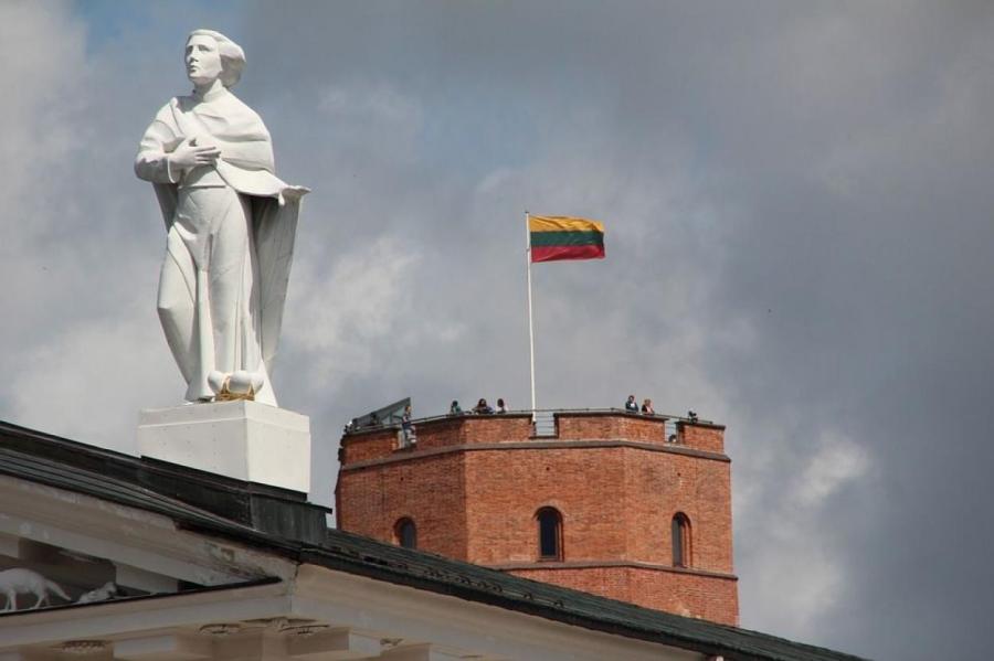 В Литве проживает около 200 караимов, язык знают менее одной десятой