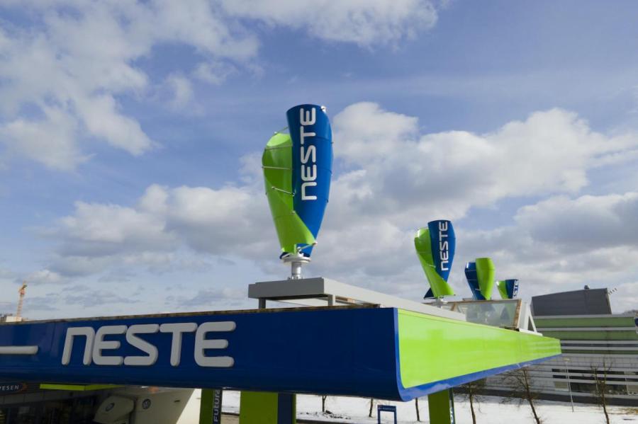 «Neste Latvija» продолжит продавать топливо с биодобавкой