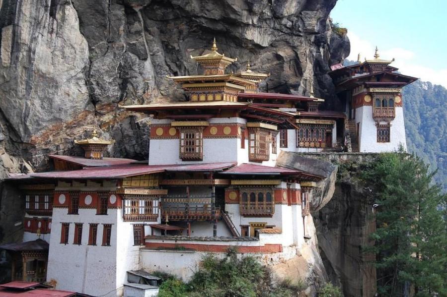 Бутан повысил туристический взнос до 200 долларов за ночь