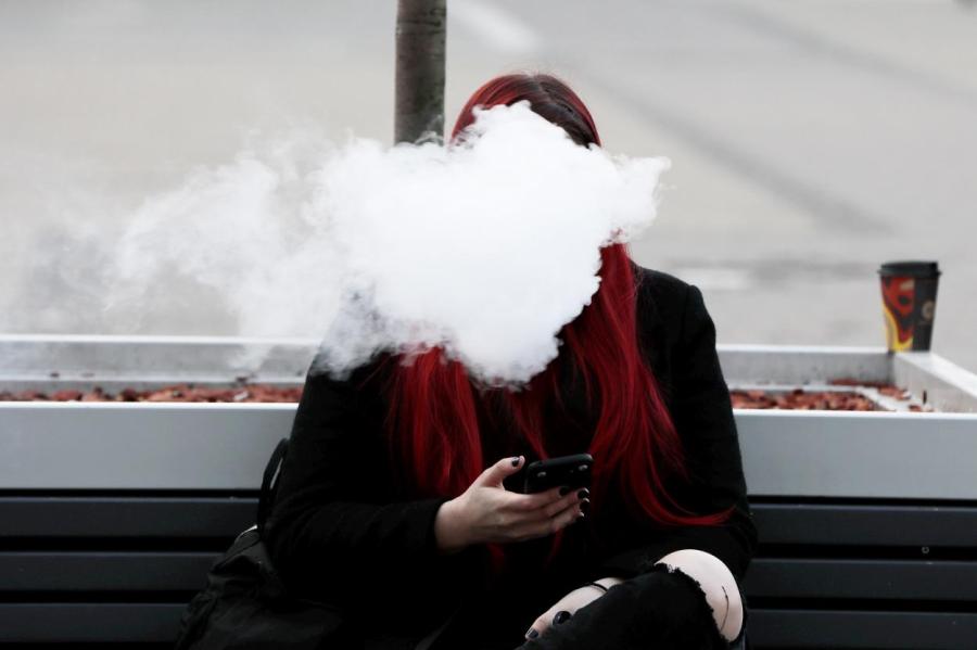 Электронные сигареты представляют угрозу для молодого поколения - Мартиньш Шицс