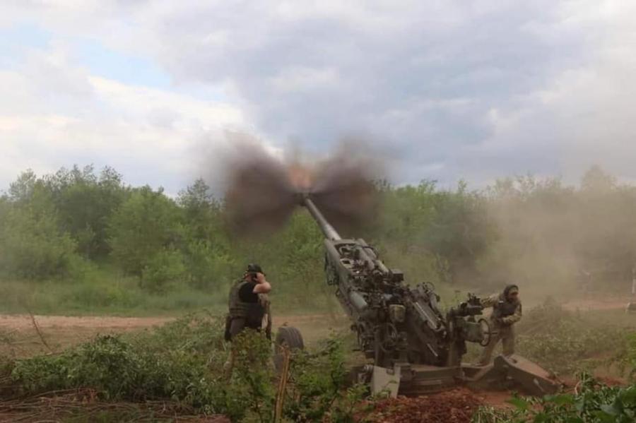 За две недели Украина уничтожила не менее 14 складов боеприпасов войск РФ - BBC
