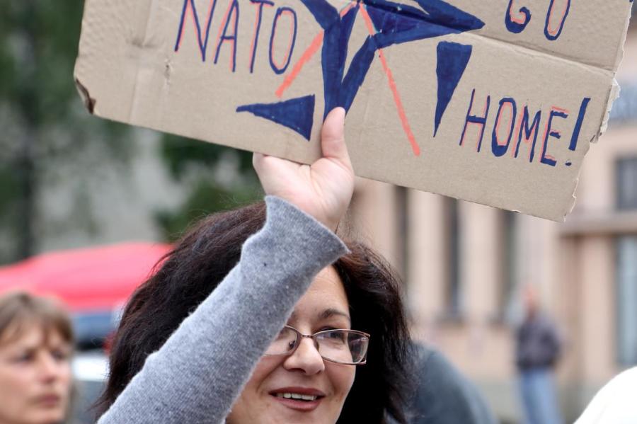 «К власти в Латвии рвутся воры и противники НАТО», - министр