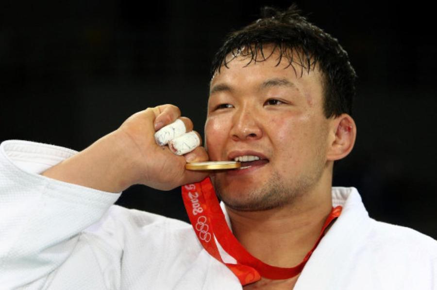 Первому Олимпийскому чемпиону Монголии дали 16 лет тюрьмы за убийство