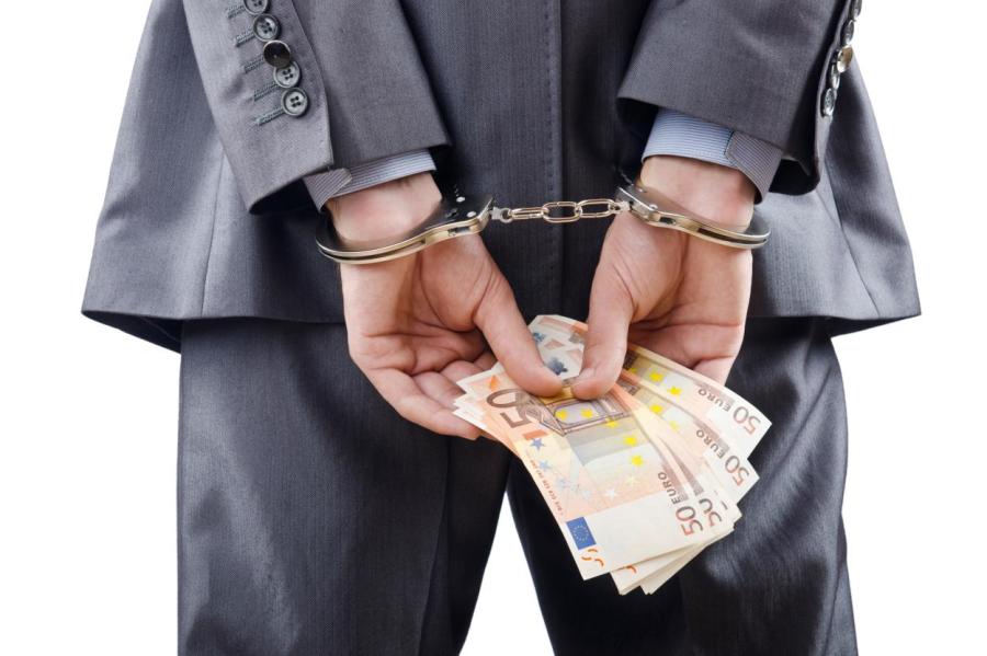 Лёгкие деньги: открыли счёт в латвийском банке? Пожалуйте в тюрьму