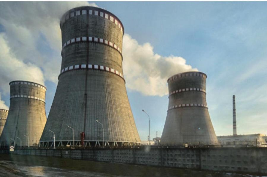 Отключен энергоблок Запорожской АЭС; МАГАТЭ предупреждает о ядерной угрозе