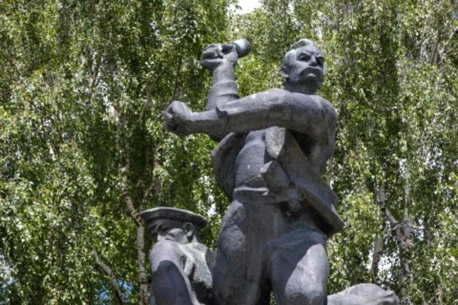 Музей оккупации за. В Риге будет демонтирован памятник советской армии в Румбуле