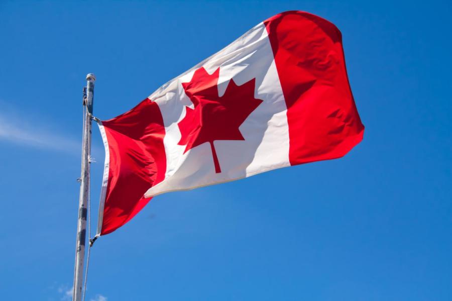 Шольц полетел в Канаду за энергоресурсами