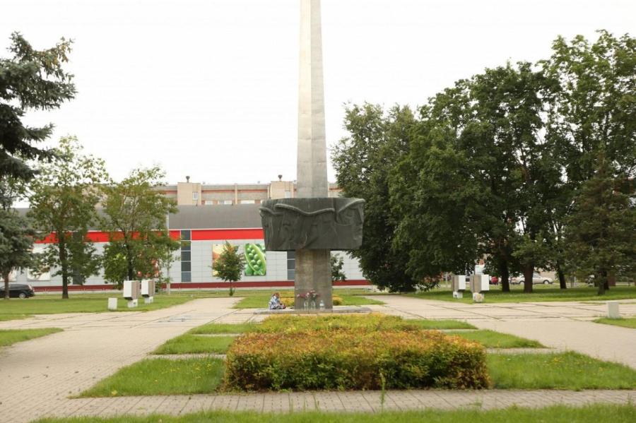 Памятники в Даугавпилсе придется снести - Конституционный суд