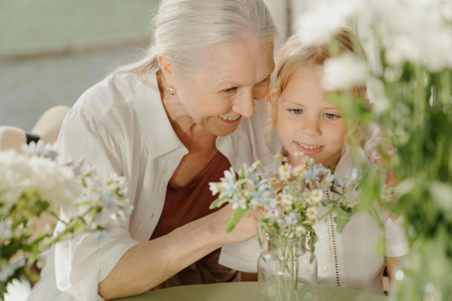 4 вещи, которых ждет от любящей бабушки привязанный внук