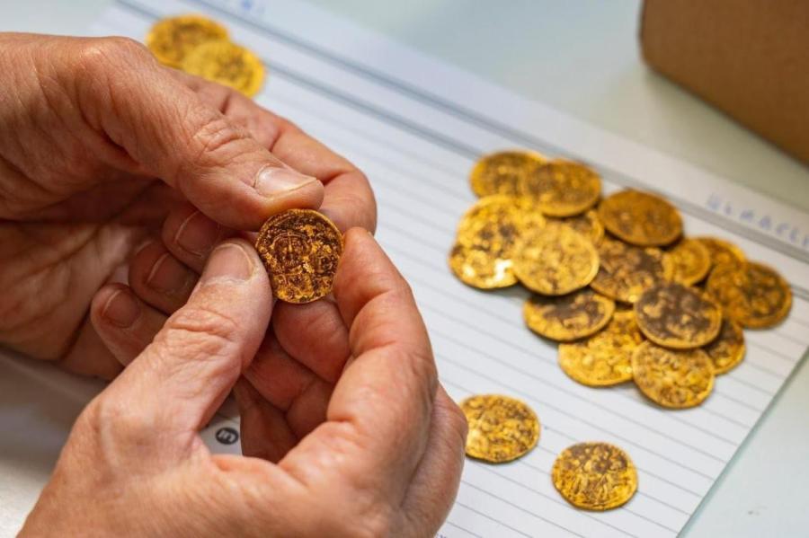 В Израиле нашли монеты VII века из чистого золота