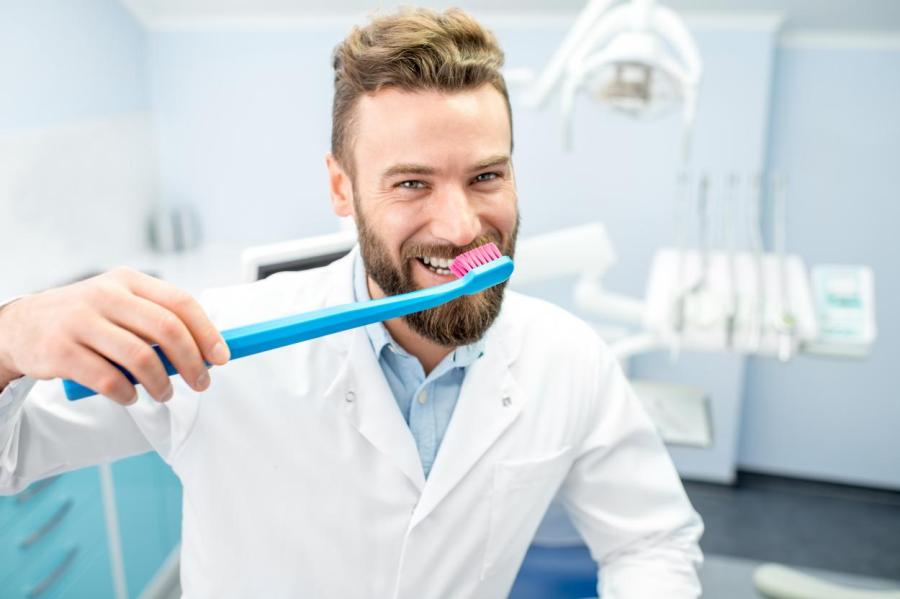 Процедуры, которые стоматологи сами себе не делают и другим не советуют
