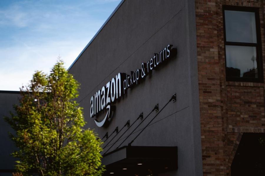 Amazon собирается ликвидировать 10 000 рабочих мест