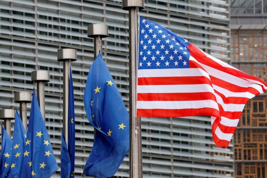 В США предупредили о начале торговой войны с ЕС