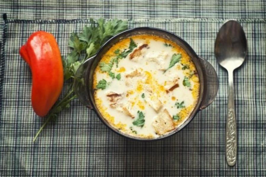 Рецепт простого сырного супа с курицей