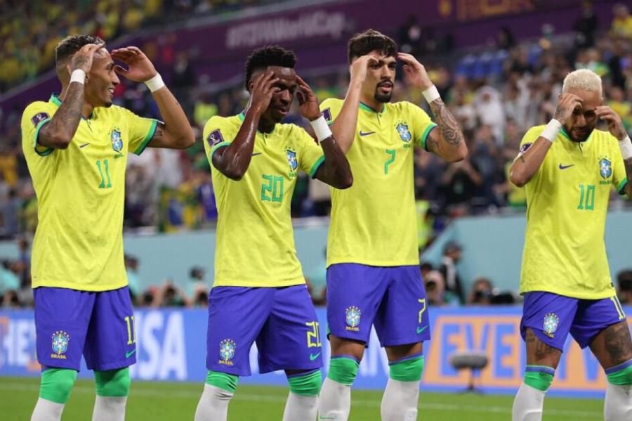 Бразилия вышла в 1/4 финала ЧМ 8-й раз подряд