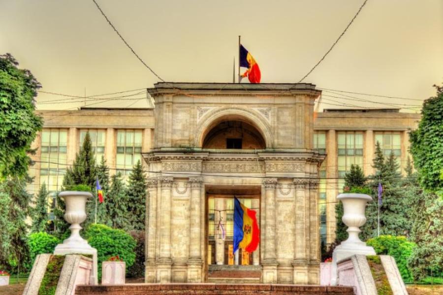 В Молдове намерены переименовать государственный язык в румынский