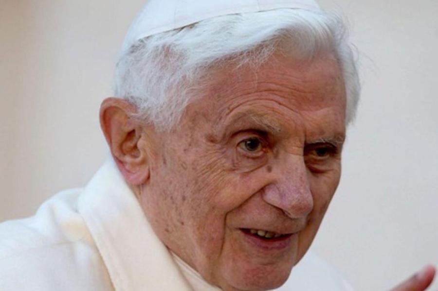 В Ватикане прощаются с Бенедиктом XVI