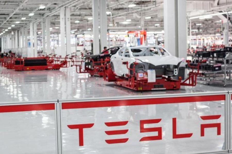 Tesla теряет позиции на рынке электромобилей США — её доля упала до 65 %