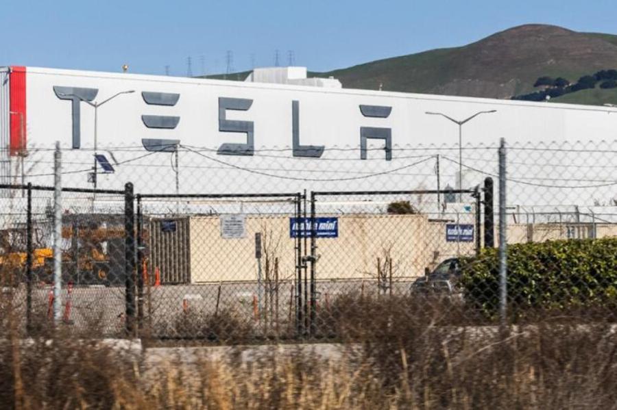 Tesla столкнулась с рекордным ростом спроса в США после снижения цен