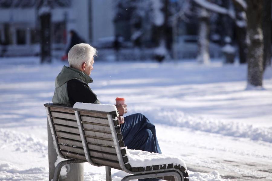 «Близко к самоубийству»: в Латвии могут резко поднять возраст выхода на пенсию