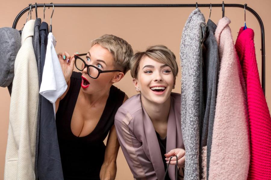 Как одеваются здоровые люди: секреты правильного шопинга