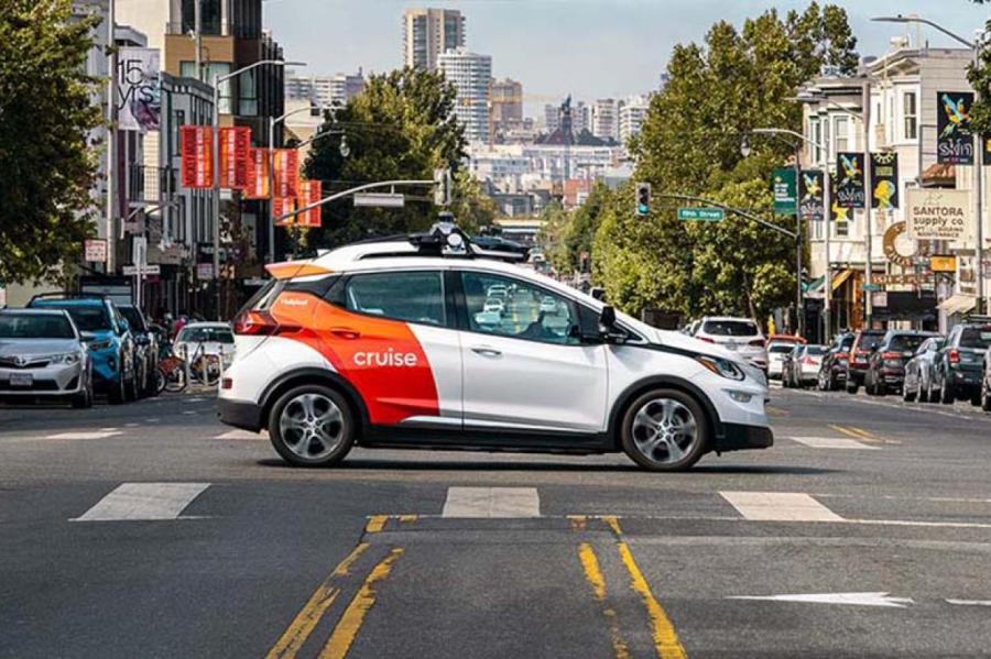 Власти Сан-Франциско хотят замедлить распространение роботакси
