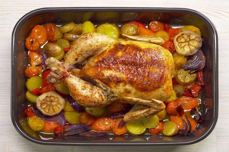 BB.lv: Сытный ужин. Рецепт запеченной курицы с овощами