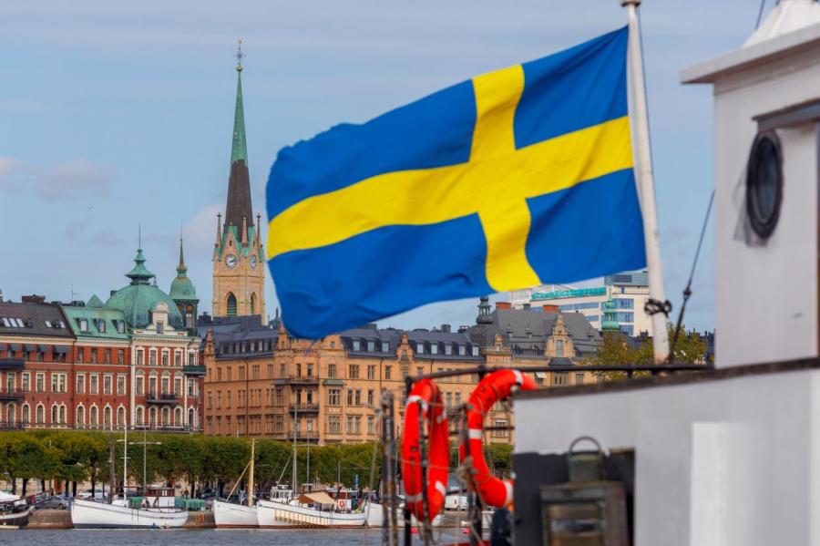 Селёдка, цены, банды, наказания детей: особенности эмиграции в Швецию