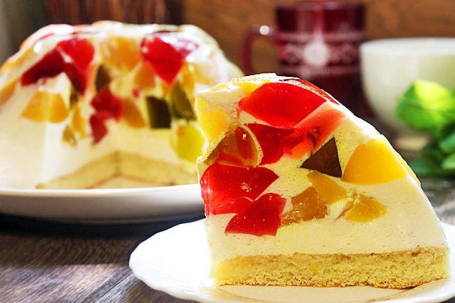 Торт “Битое стекло” с фруктами