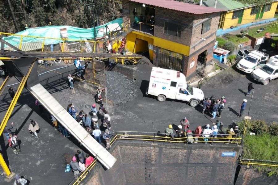В Колумбии 11 шахтеров погибли, еще 10 оказались в ловушке под землей