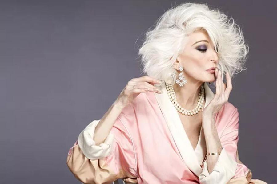 91-летняя супермодель появилась на обложке Vogue