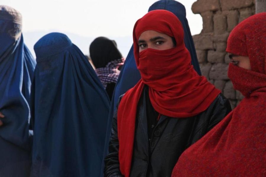 «Талибан» запретил афганкам работать в учреждениях ООН