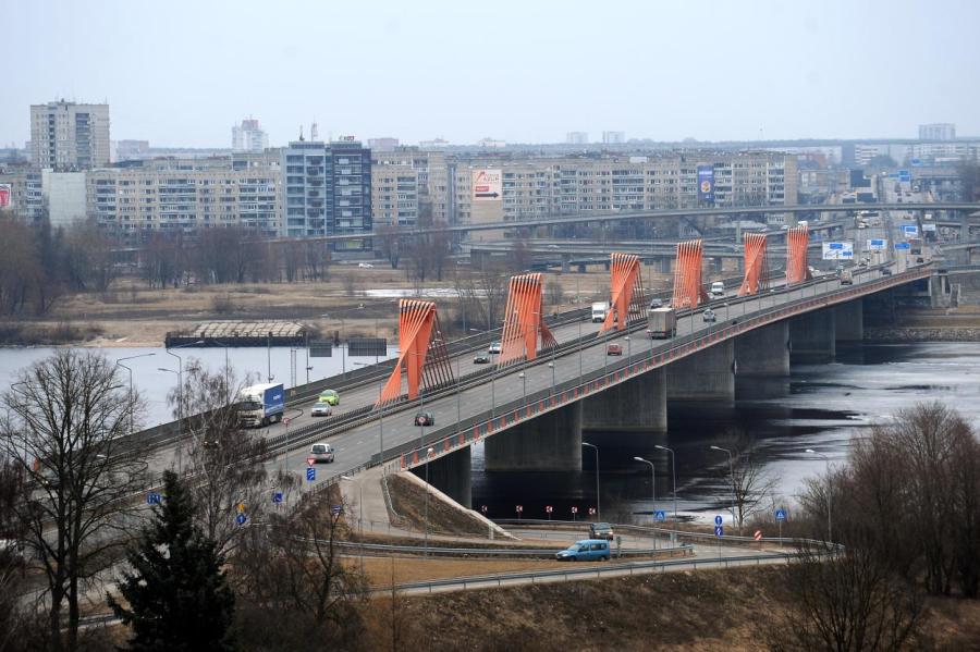 На Южном мосту в Риге повысят скорость до 70 км/ч