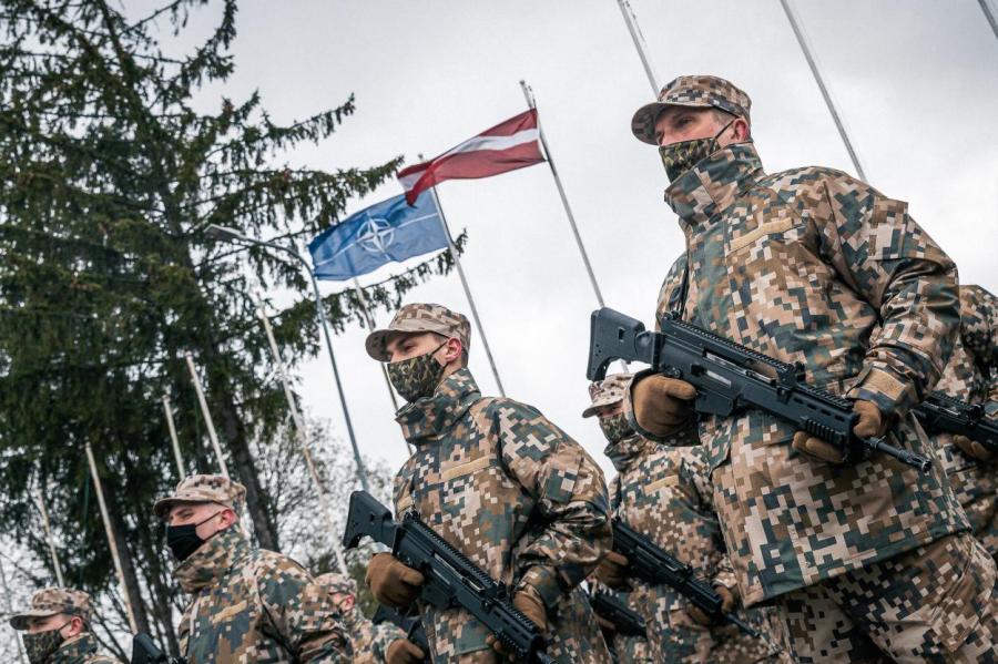 Латвийских солдат и офицеров отправляют на Ближний Восток