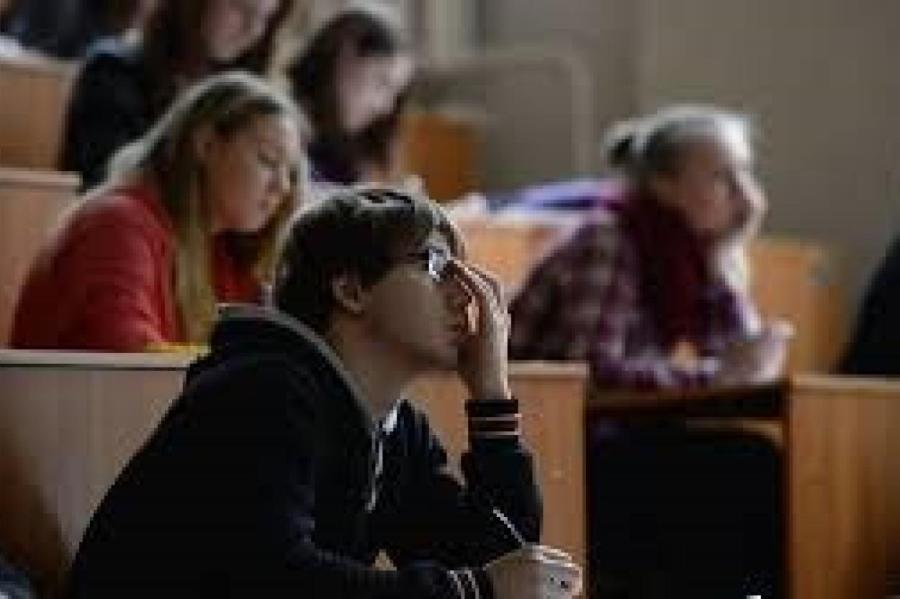 В Латвии трое из пяти студентов платят за учебу