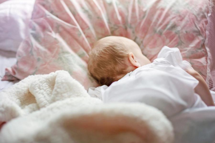 Педиатр рассказал о четырех методах, которые помогут малышу крепко спать
