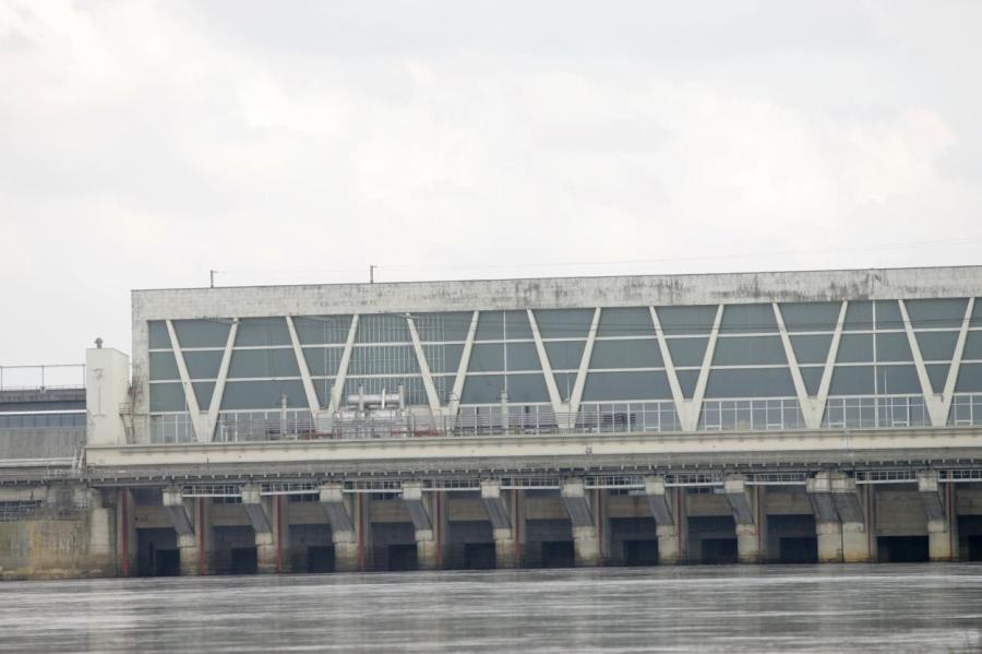 Движение по мосту Рижской ГЭС будет закрыто на одну ночь