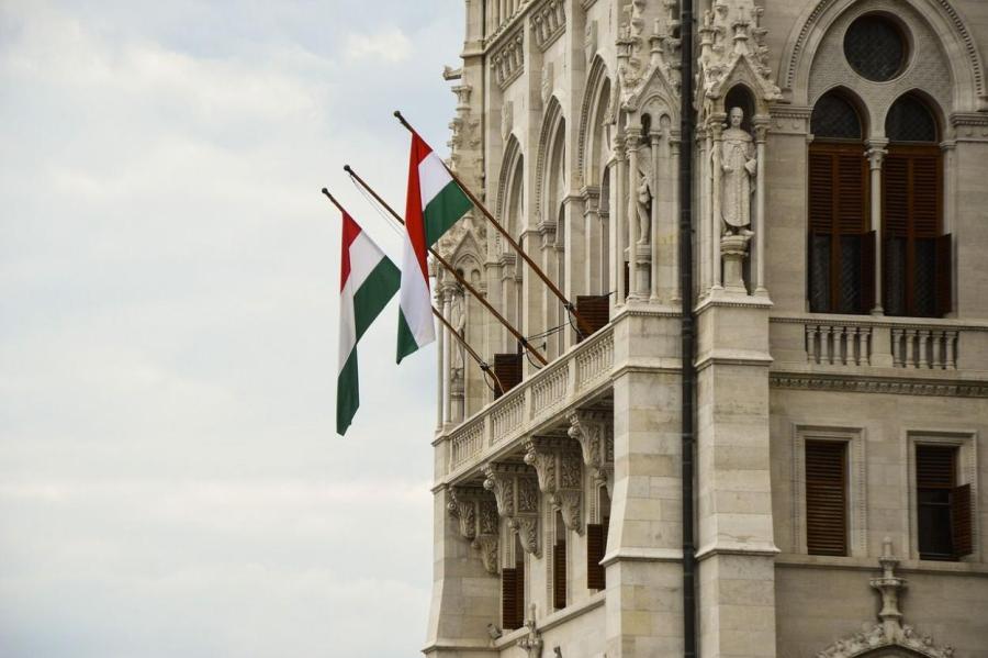 Парламент ЕС обеспокоен будущим председательством Венгрии