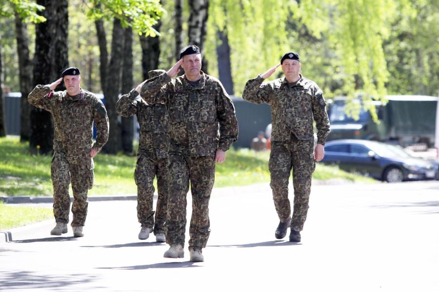 Национальная академия обороны выпустит новых офицеров
