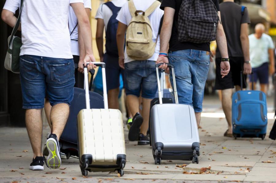 Латвийцы снова на чемоданах: мелевший поток эмиграции опять набирает обороты
