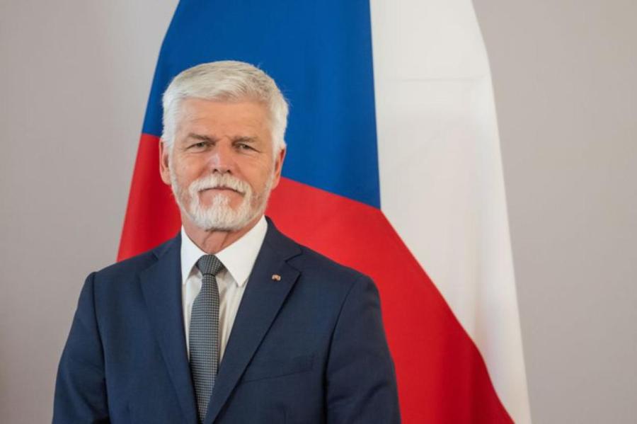 Президент Чехии объяснил свое предложение следить за россиянами в Европе