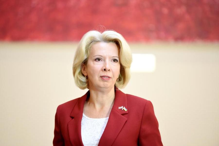 Министр обороны Мурниеце рассказала, что делается в Латвии в связи с бунтом в РФ